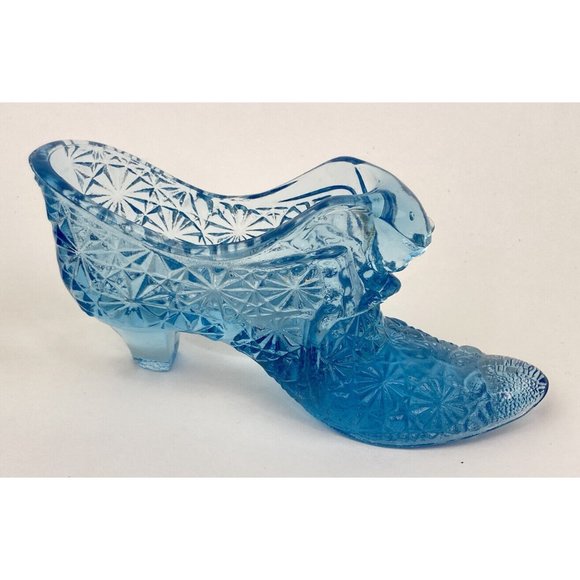 *Vtg Fenton Art Glass Slipper Shoe Daisy & Button Cat Head Light Blue Figurine - Picture 2 of 6